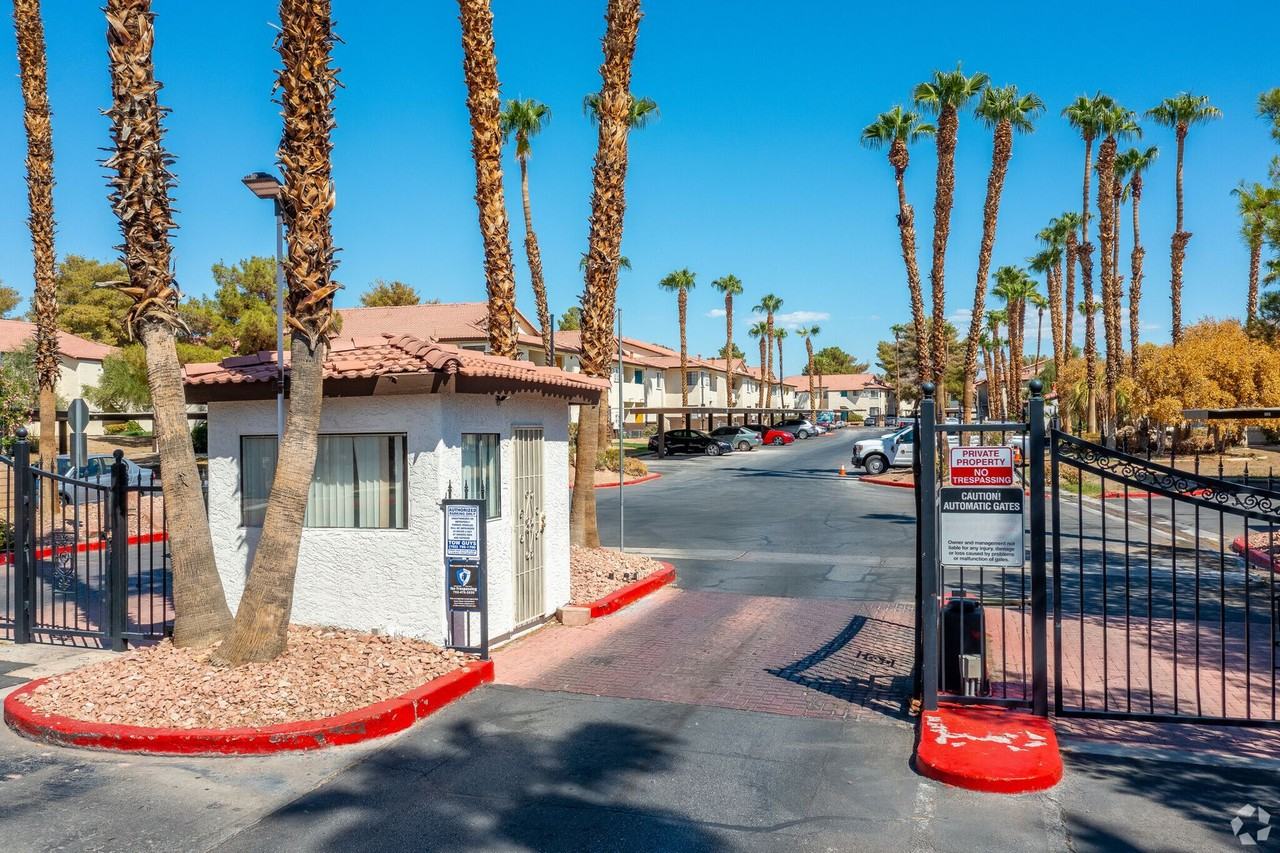 Talésai Apartments - Photo 5 of 30