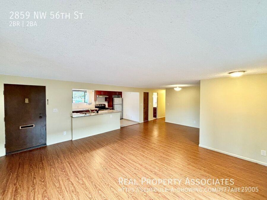 2859 Nw 56th St - Photo 4 of 30