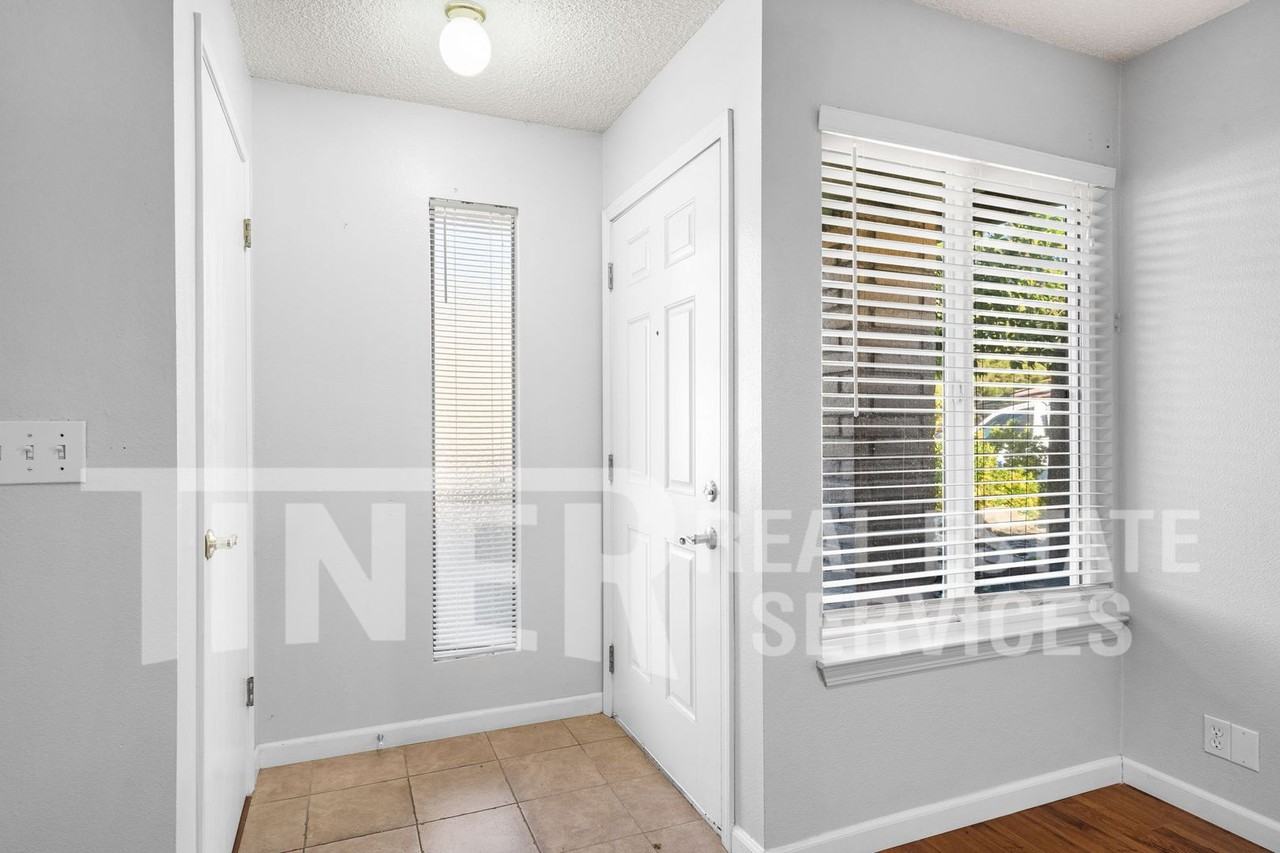 5934 Bourbon Dr - Photo 7 of 21