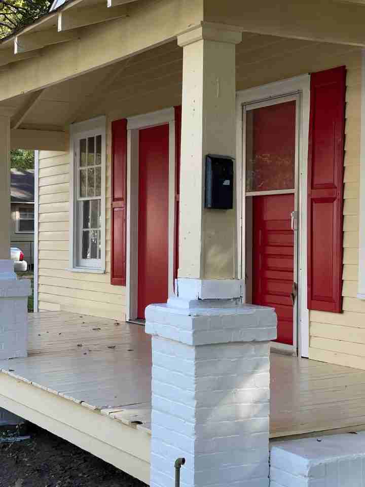 3160 Wyandotte Street - Photo 3 of 18