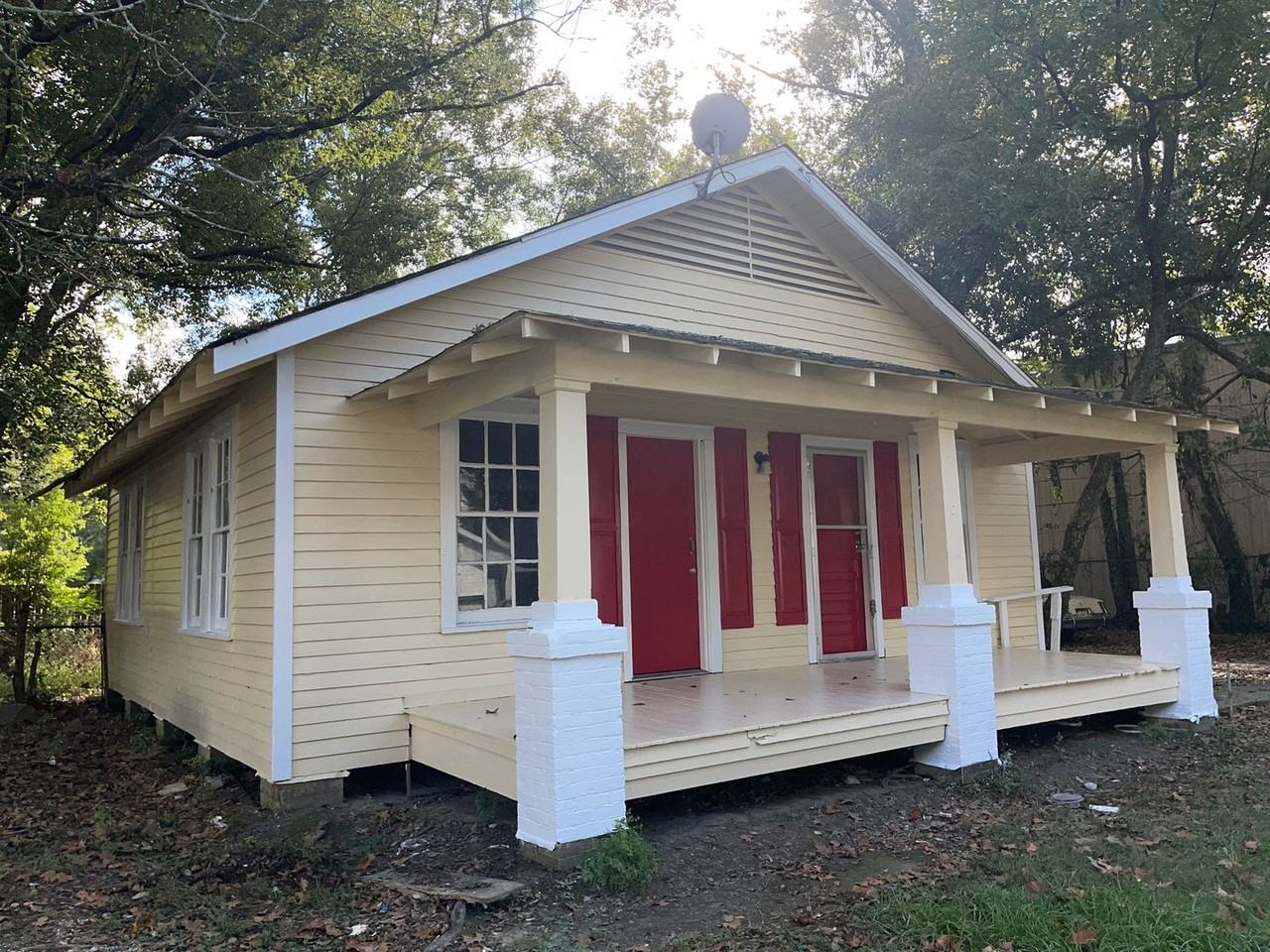 3160 Wyandotte Street - Photo 7 of 18