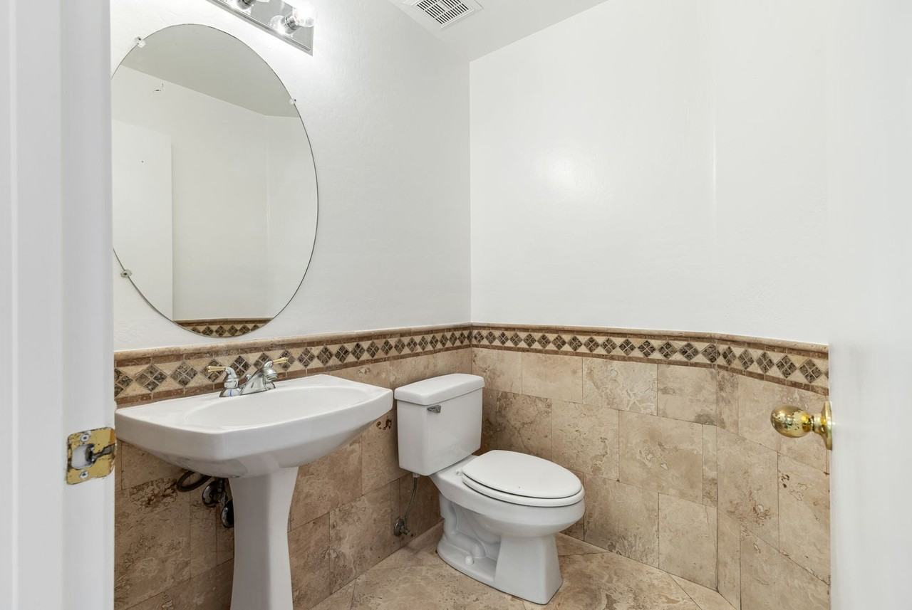 7223 E Kramer St - Photo 5 of 39