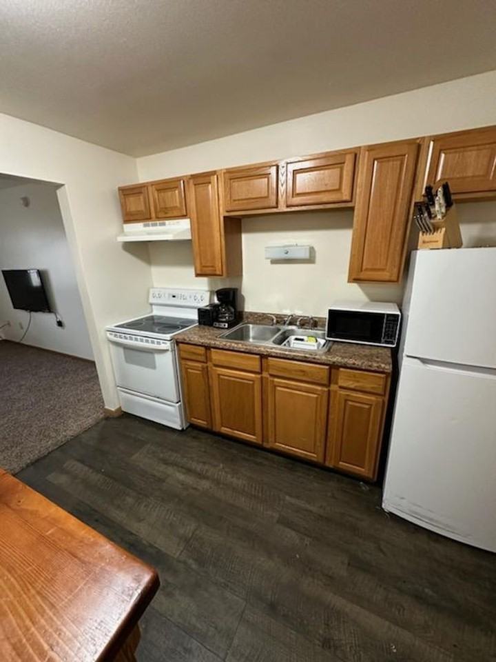 Markham - Photo 2 of 15