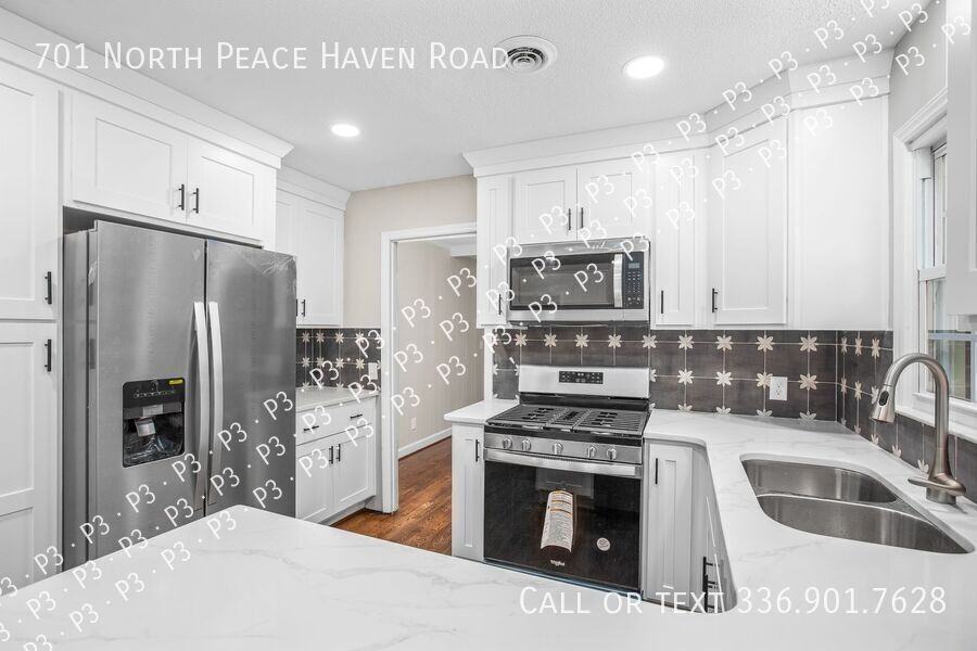 701 N Peace Haven Rd - Photo 3 of 35