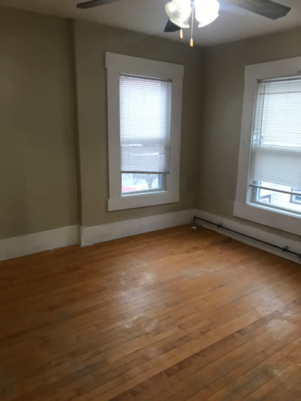 Charles St - Photo 5 of 7