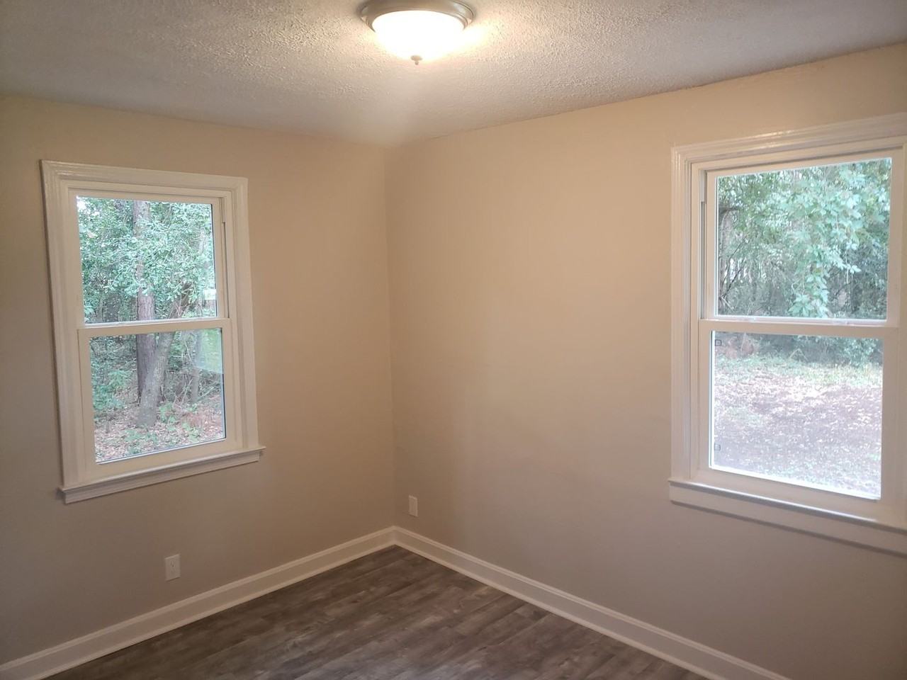 7 Country Squire Ct - Photo 5 of 12