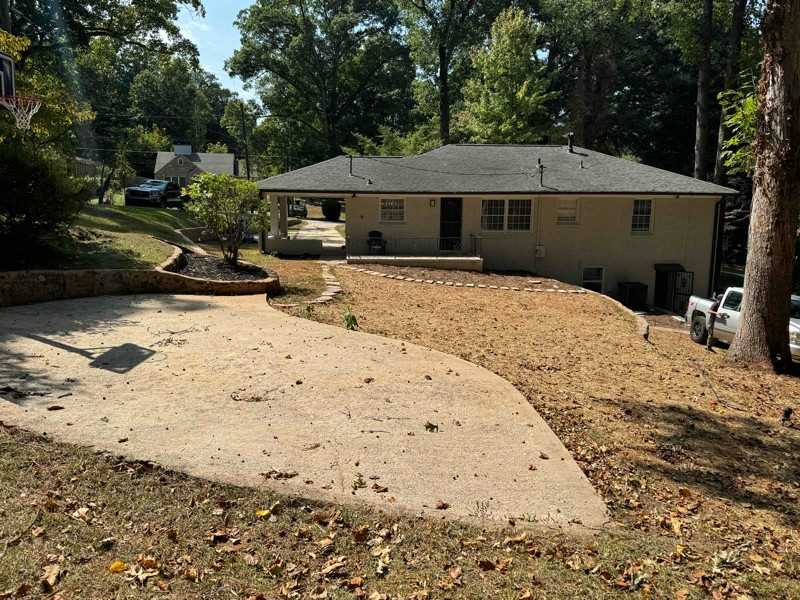 932 Mount Airy Dr Sw - Photo 3 of 11