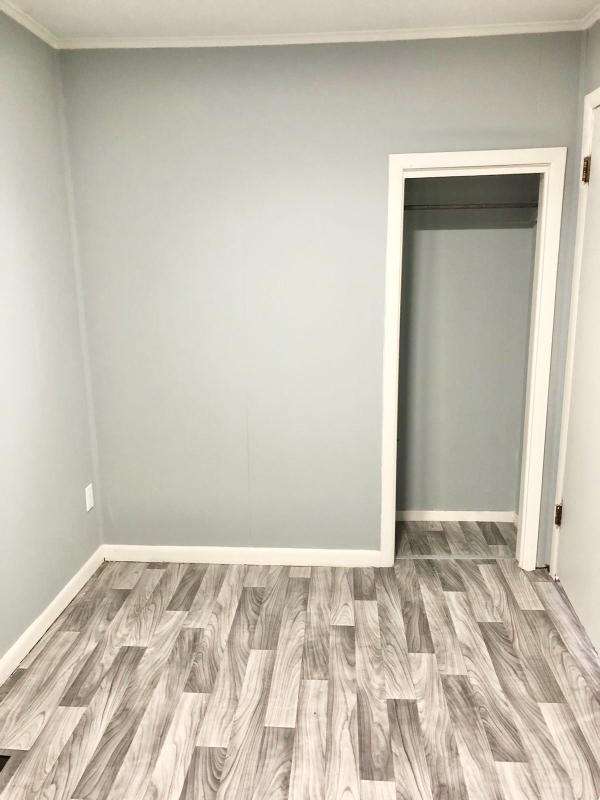 4127 Coggins Ave - Photo 3 of 6