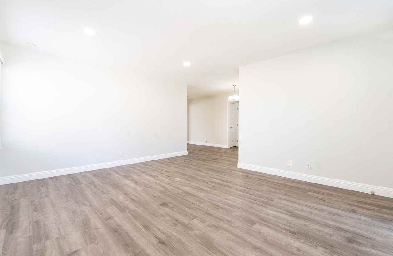 12332 160th St - Photo 3 of 24