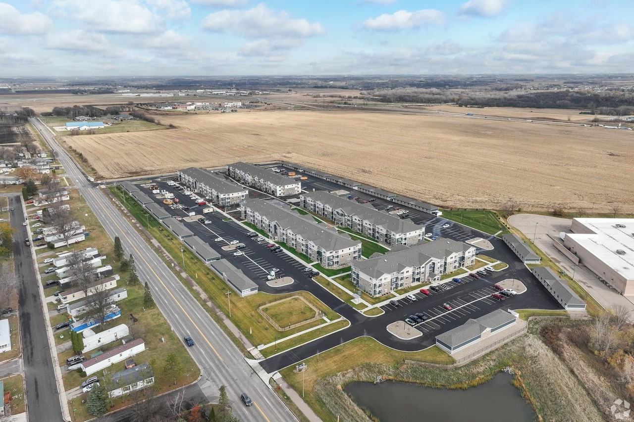 West Lake Meadows 4 - Photo 3 of 39