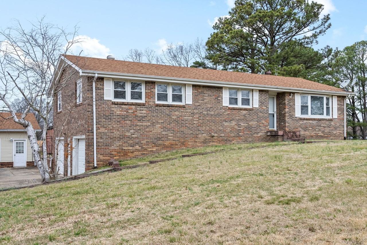 1556 N Liberty Church Rd - Photo 4 of 30