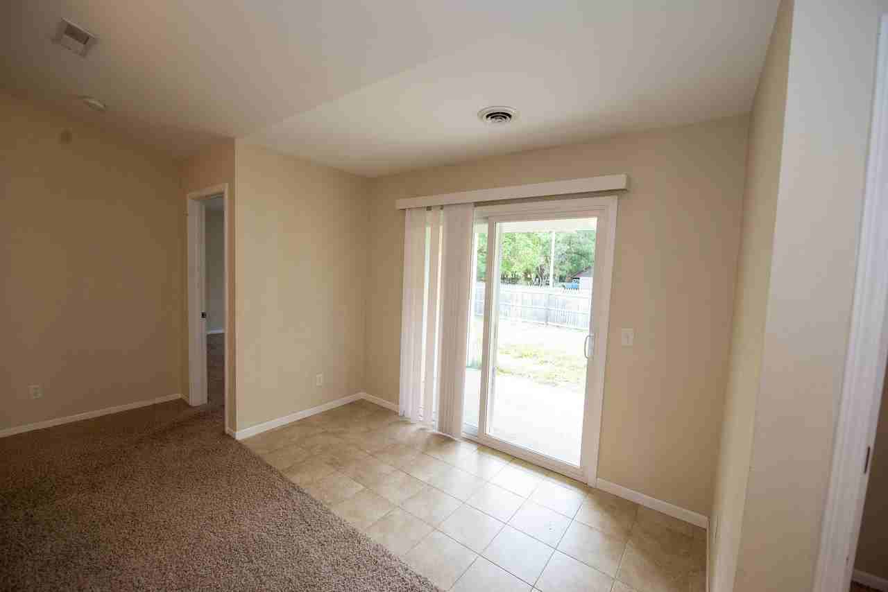 2724 N Brookglen Cir - Photo 2 of 12