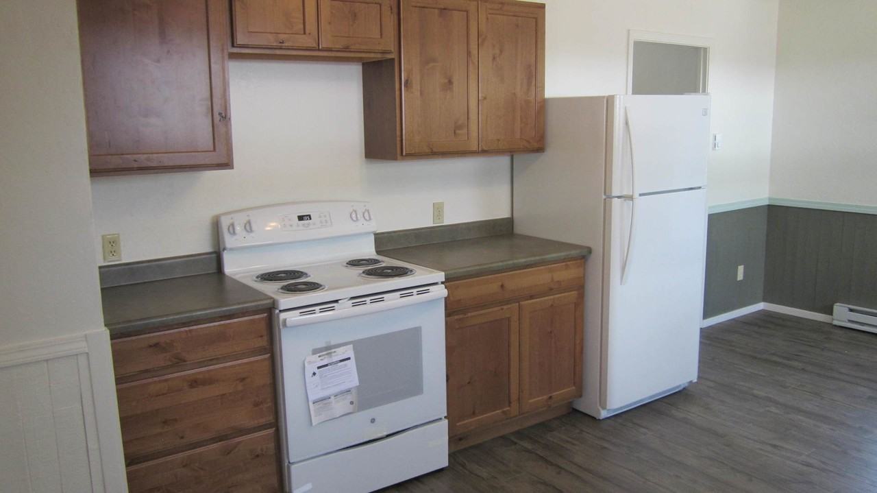 546 E Montezuma Ave - Photo 2 of 19