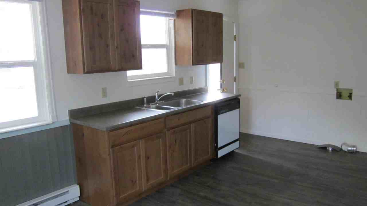 546 E Montezuma Ave - Photo 4 of 19