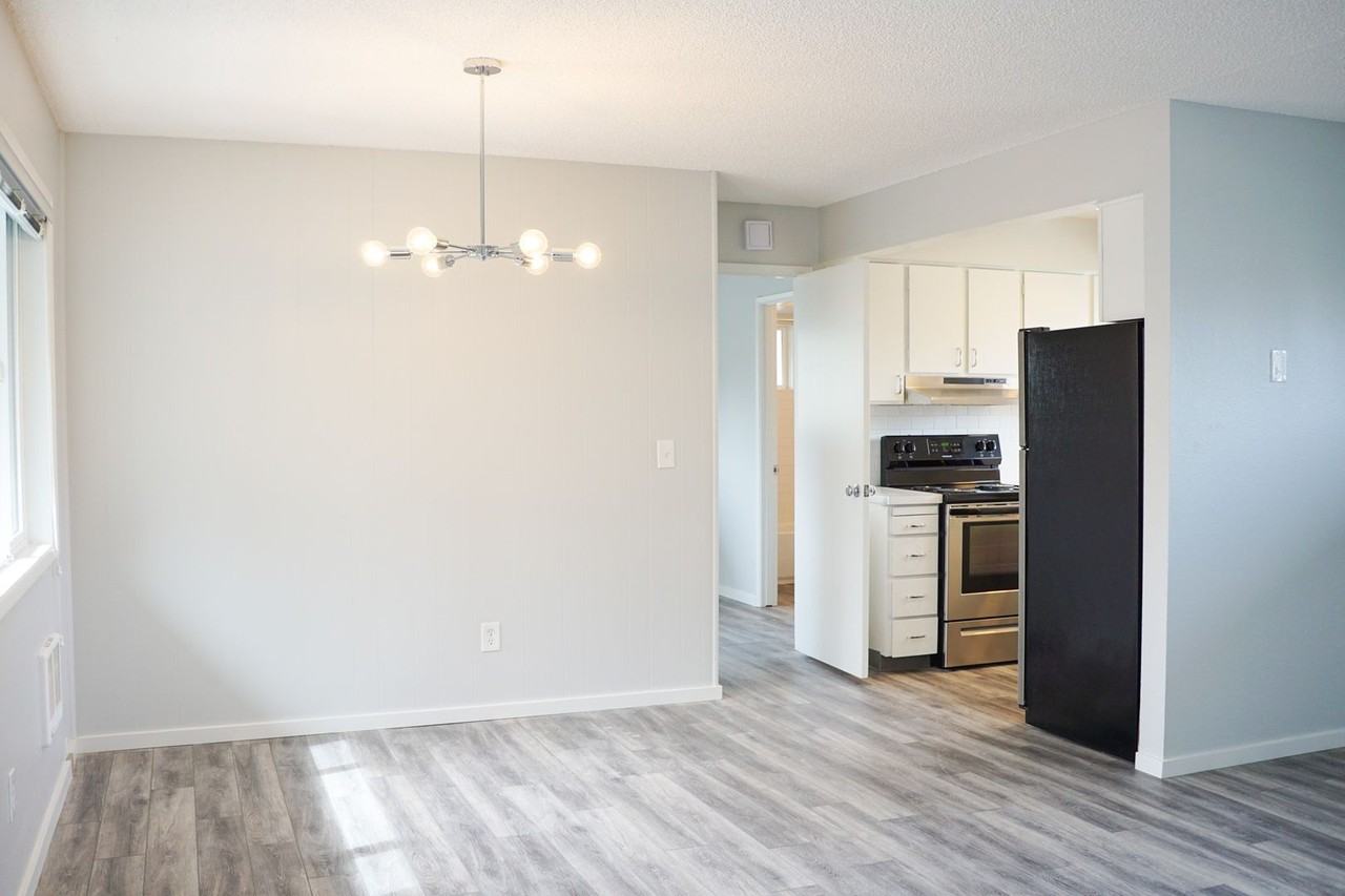 1024 Se 29th Ave - Photo 2 of 12