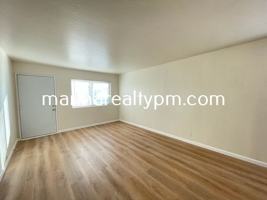 featured image of 240 Holly St