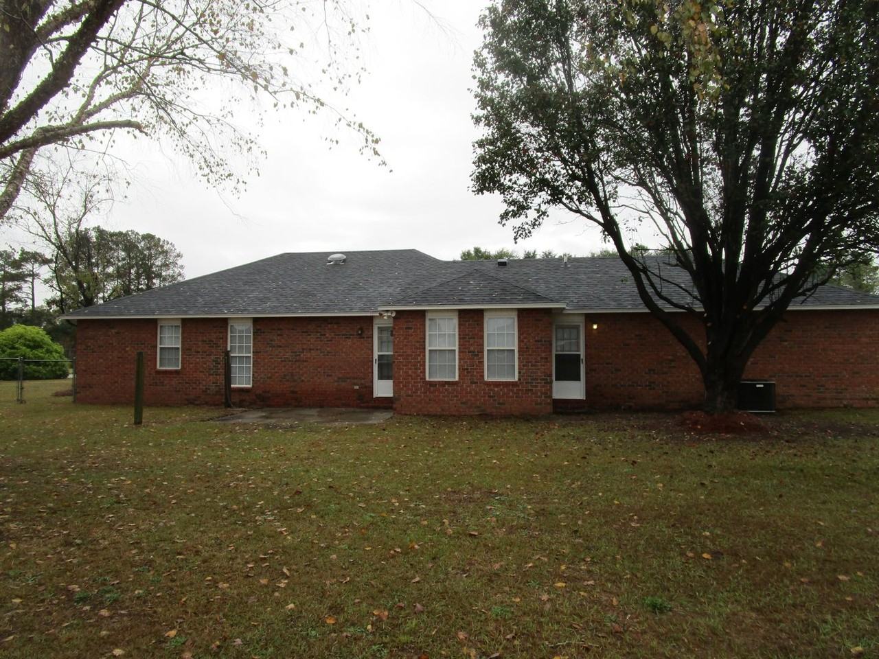 2850 Danville Ln - Photo 2 of 10