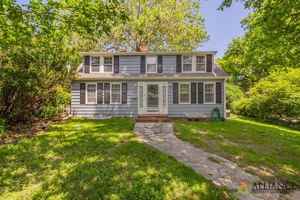 featured image of 1214 N Juliette Ave