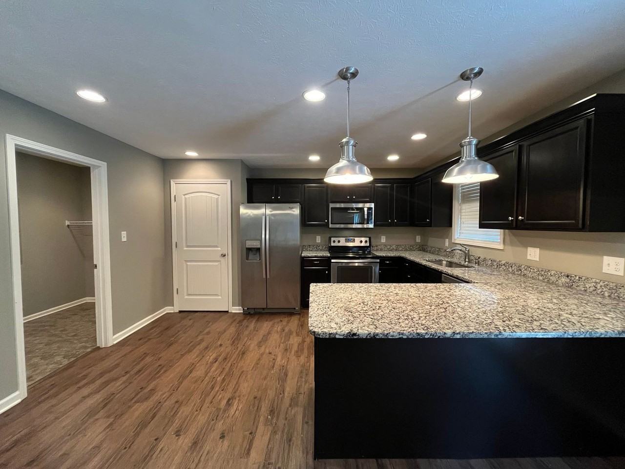 722 Red Maple St - Photo 5 of 20