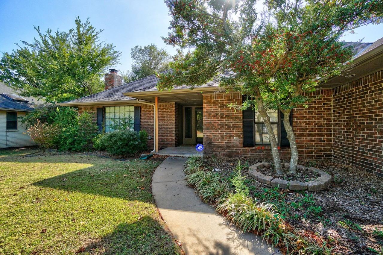 3104 Crown Feathers Dr - Photo 2 of 24