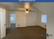 313 S Oakdale Ave - Photo 1 of 1