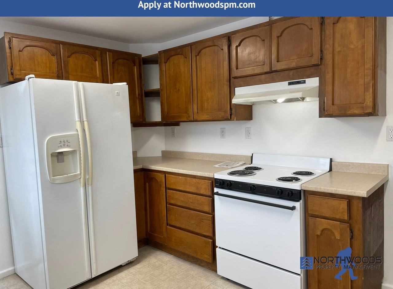 313 S Oakdale Ave - Photo 5 of 16