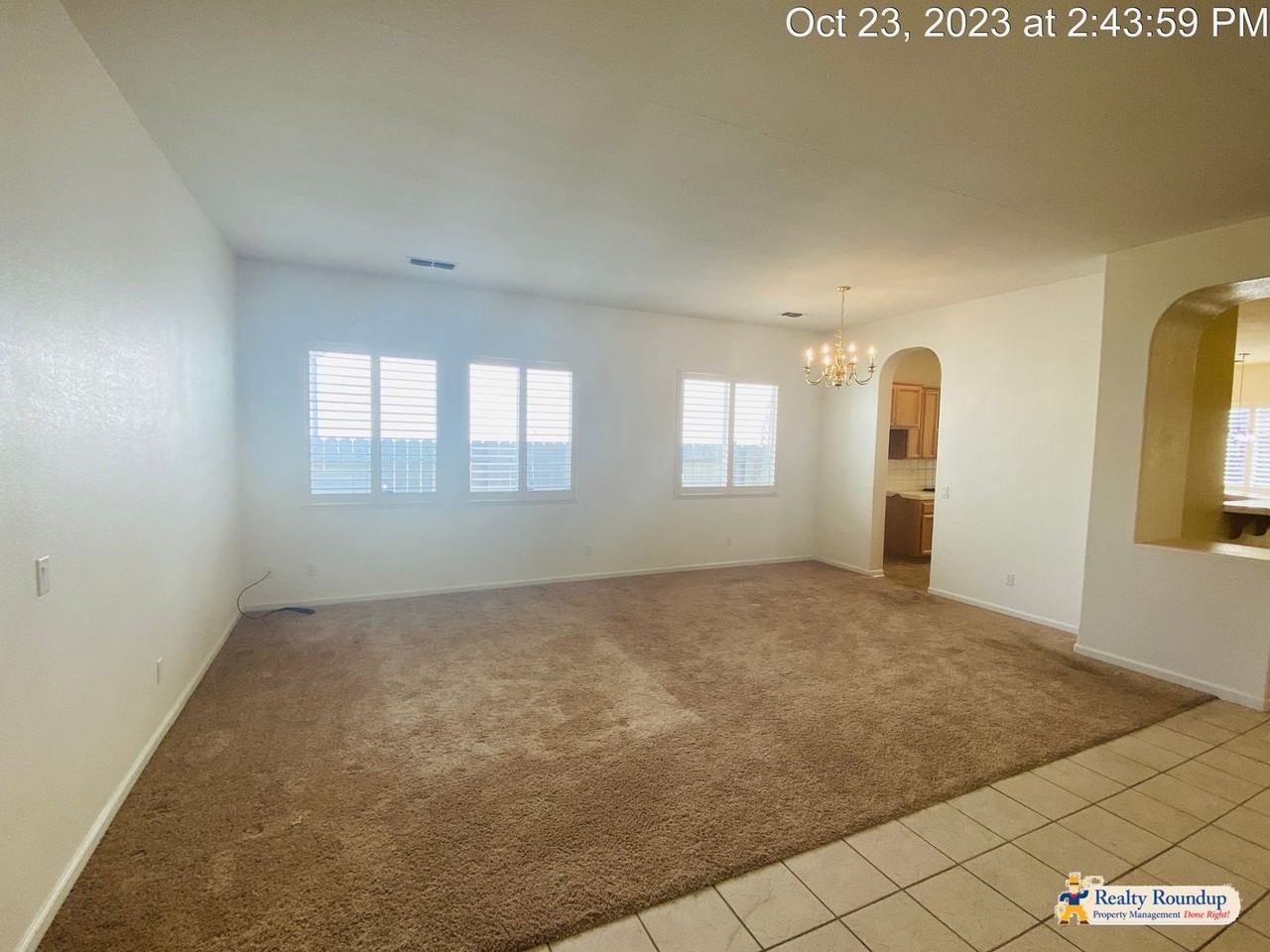 10150 Omeara Dr - Photo 6 of 30