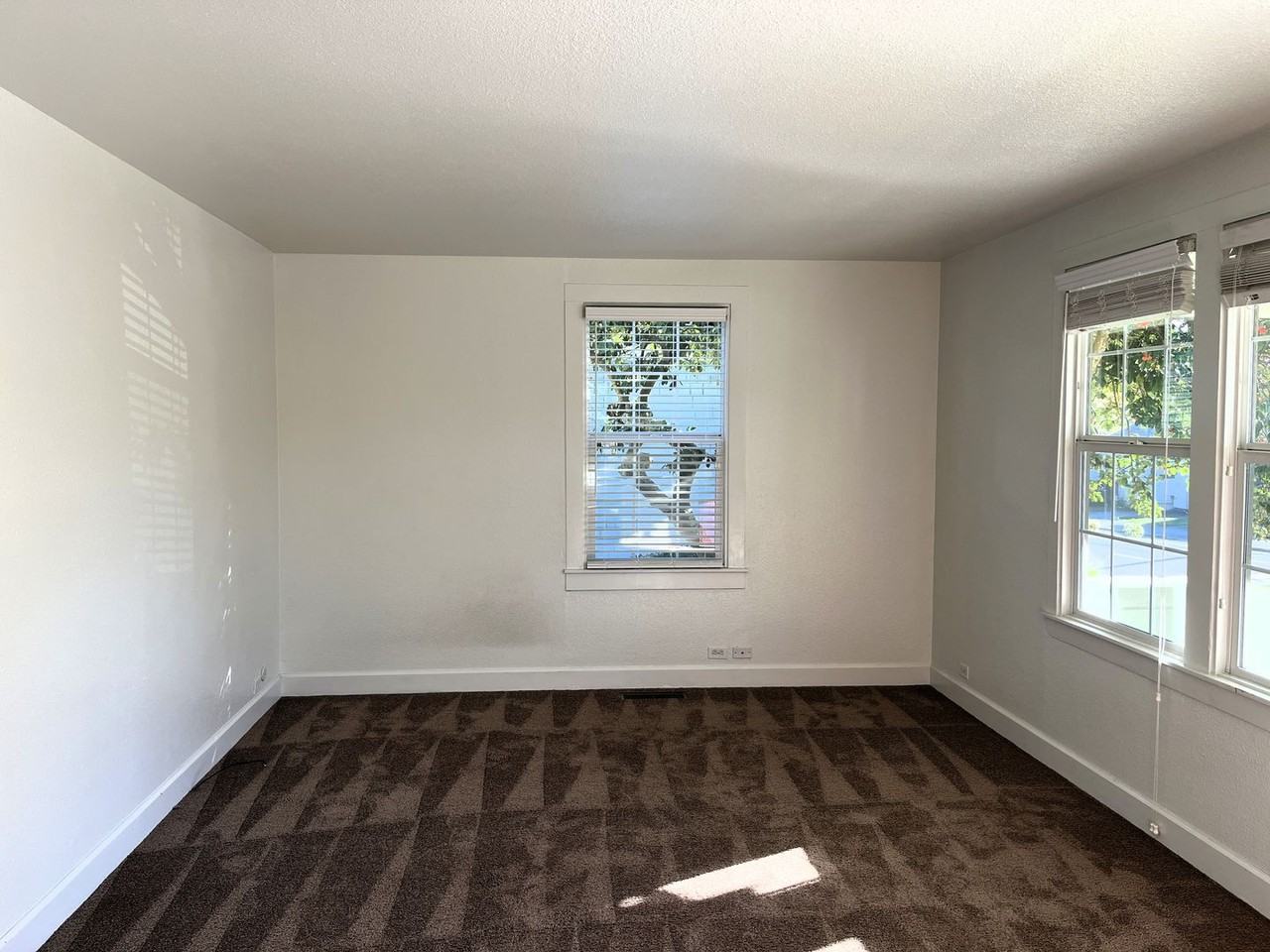 1611-1613 7th [PRM: Zane] (2) - Photo 2 of 13