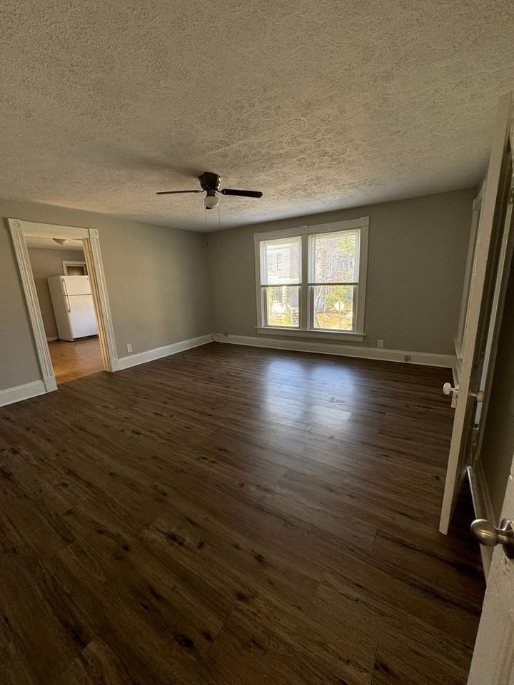 241 Cleveland Ave - Photo 3 of 9