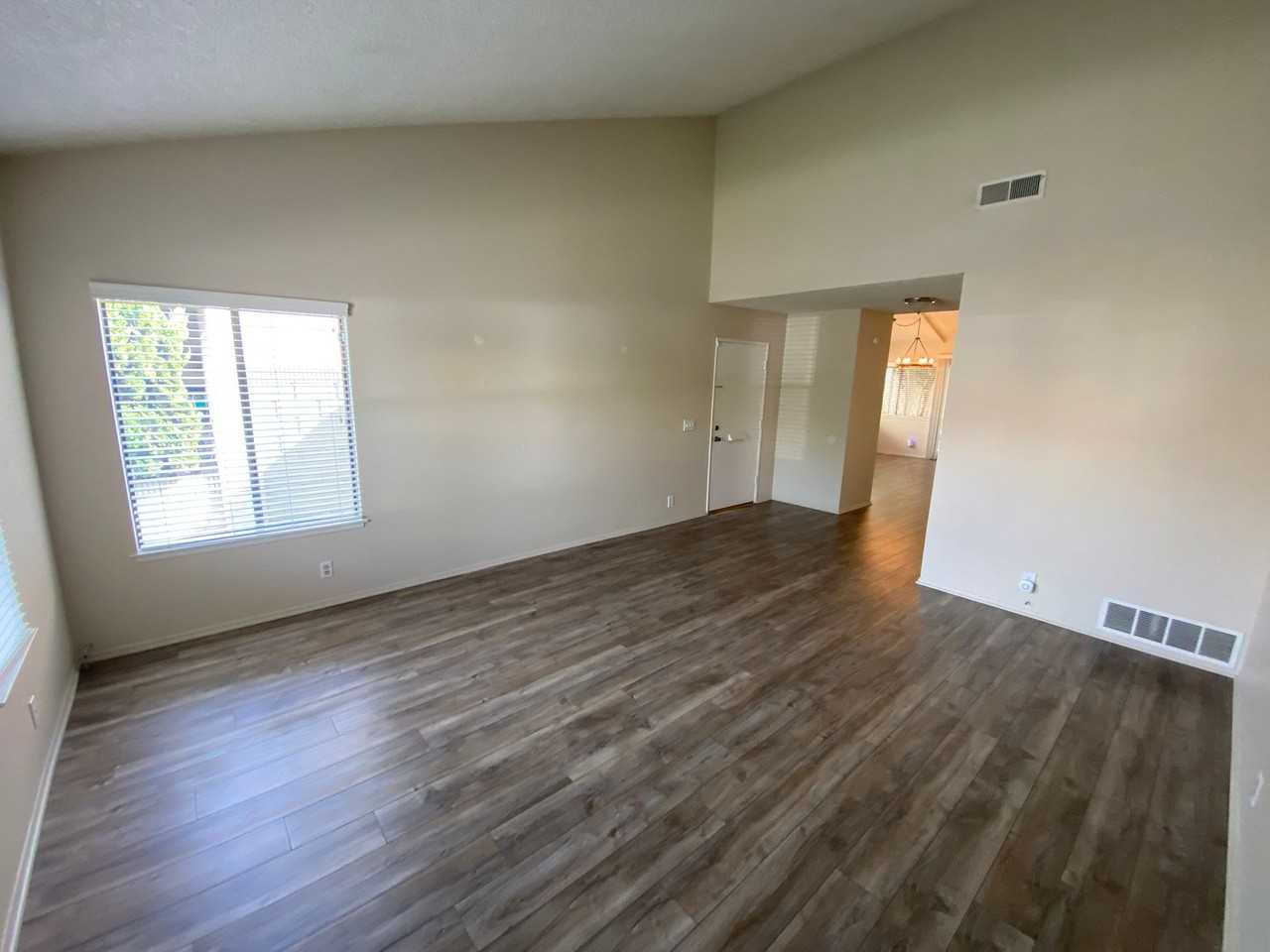 4762 Elben Dr - Photo 3 of 37