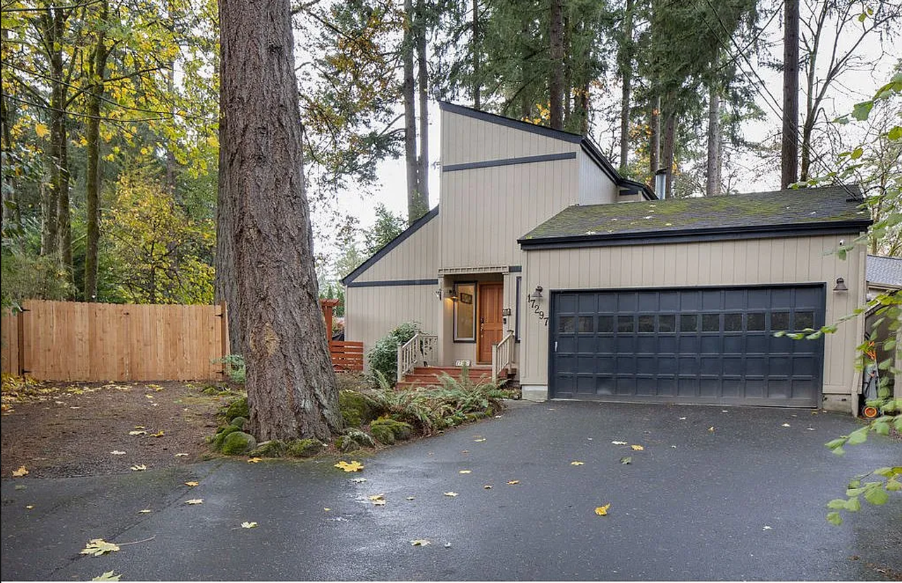 17297 Bryant Rd - Photo 2 of 39