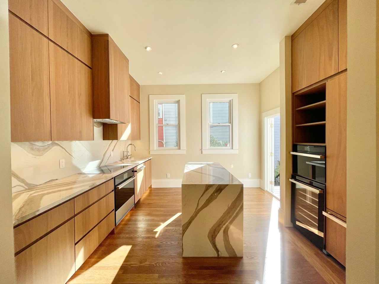 223 Laussat St - Photo 2 of 46