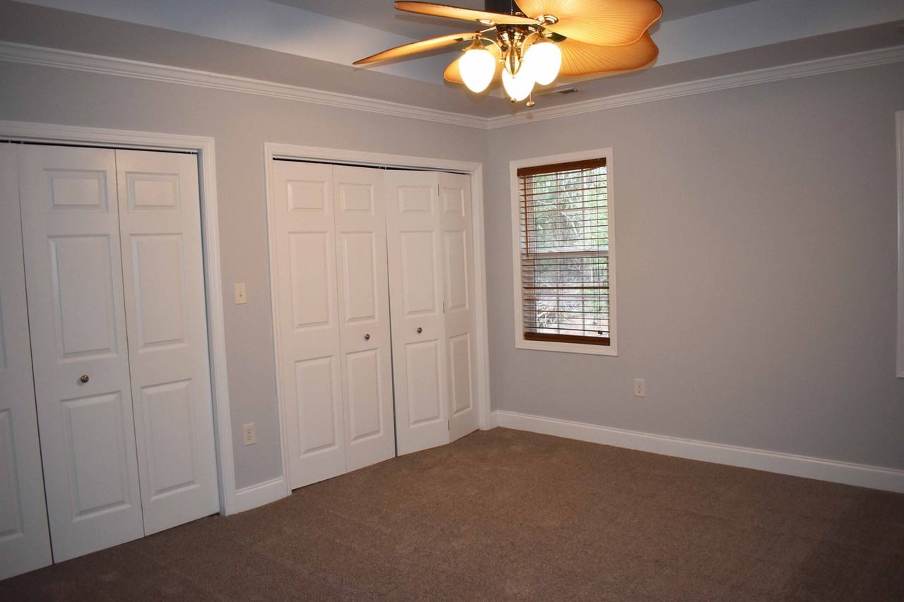 101 Wayne Dr - Photo 6 of 16