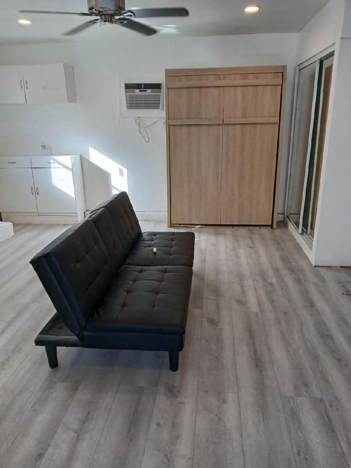 1315 S 7th St - Photo 3 of 7