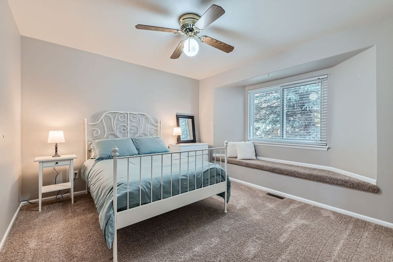 284 Dover Ct - Photo 3 of 28