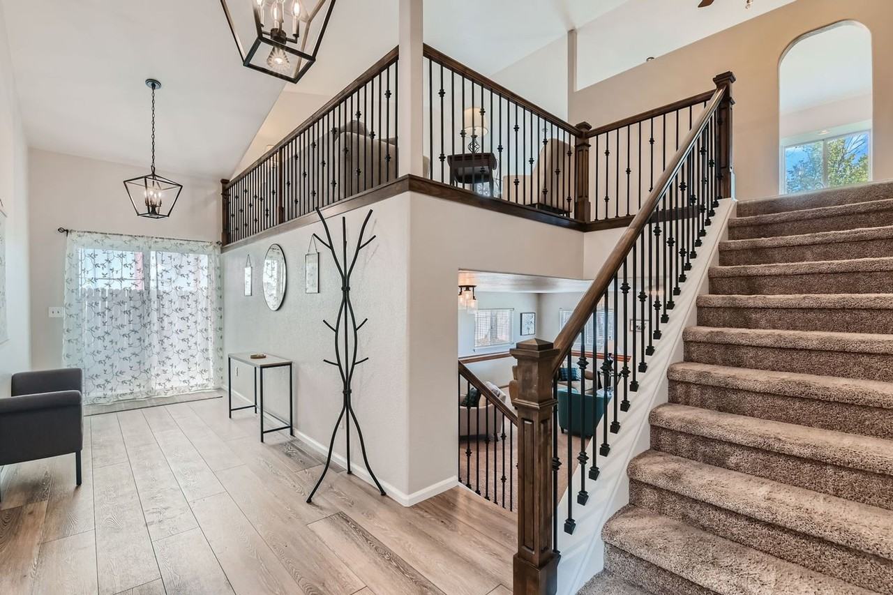 284 Dover Ct - Photo 7 of 28