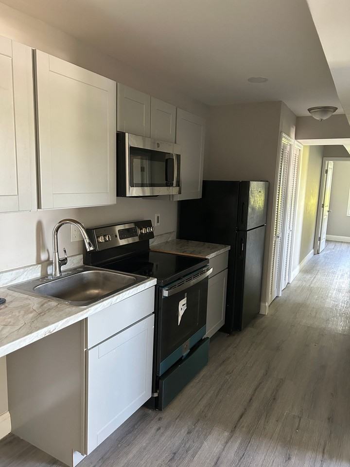 Fresh & ready 3 bedroom apartment in Damascus - Photo 3 of 5