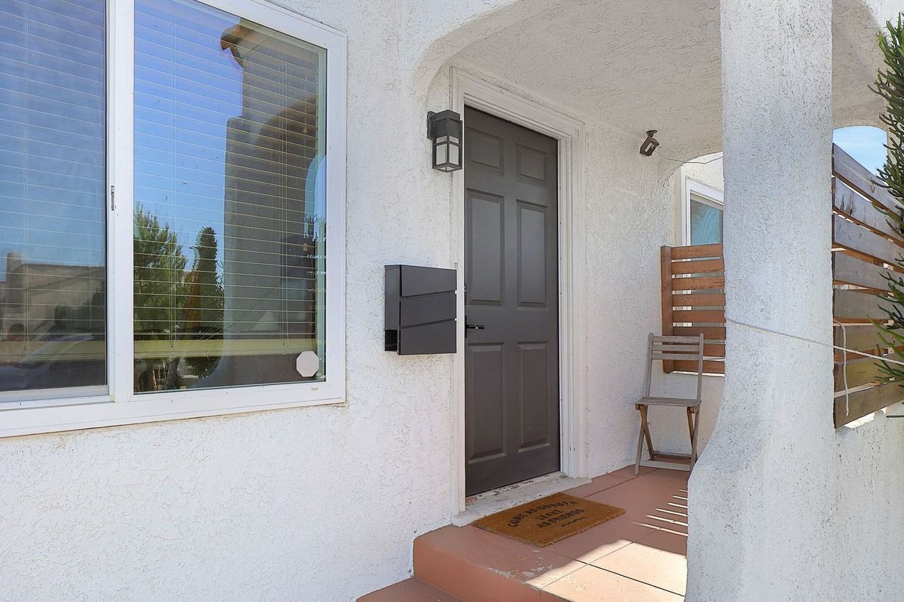 6618 Haas Ave - Photo 2 of 21