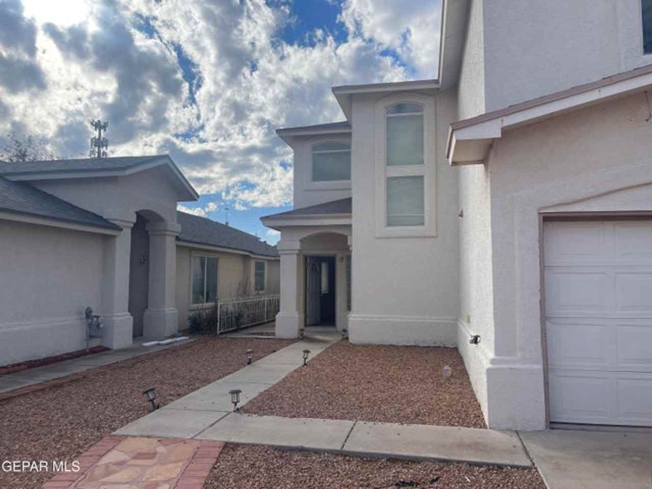 2333 Hannah Leigh St - Photo 2 of 31