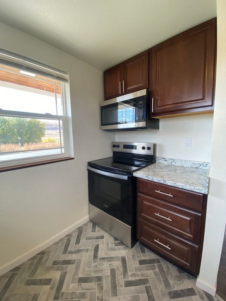 9984 Road 23 Ne - Photo 3 of 16