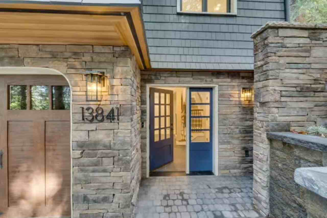 13841 62nd Ave Ne - Photo 3 of 34