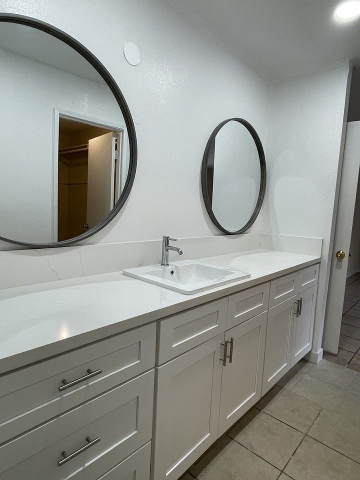 1126 W Ralston St #A - Photo 2 of 16