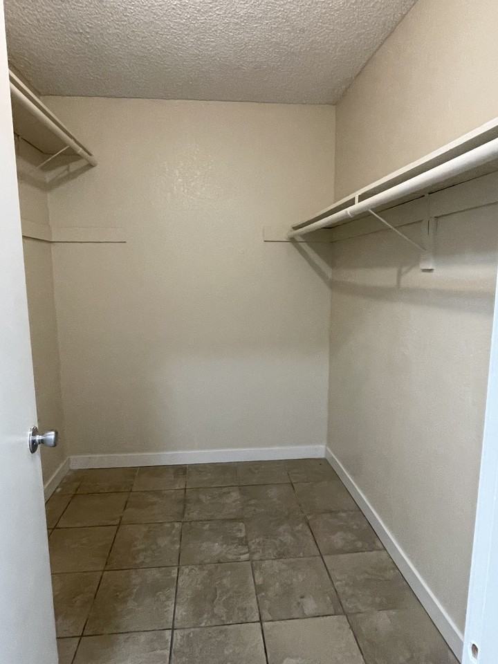 1126 W Ralston St #A - Photo 5 of 16