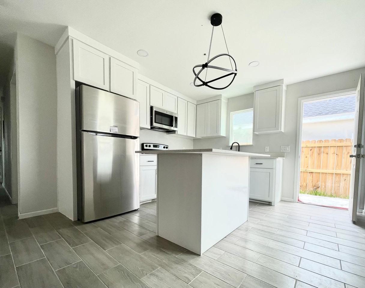 3516 S Dominique Dr #1 - Photo 4 of 13