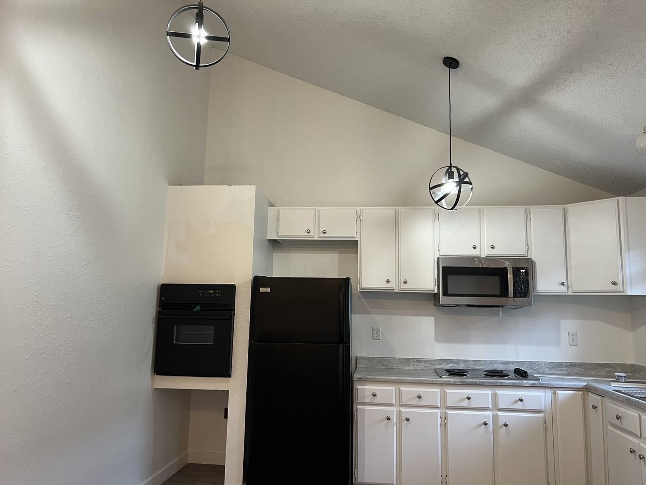 1147 South Marshall Street #NA - Photo 5 of 22