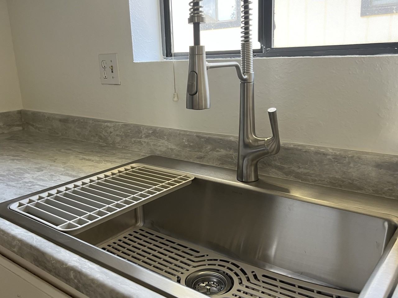 1147 South Marshall Street #NA - Photo 7 of 22