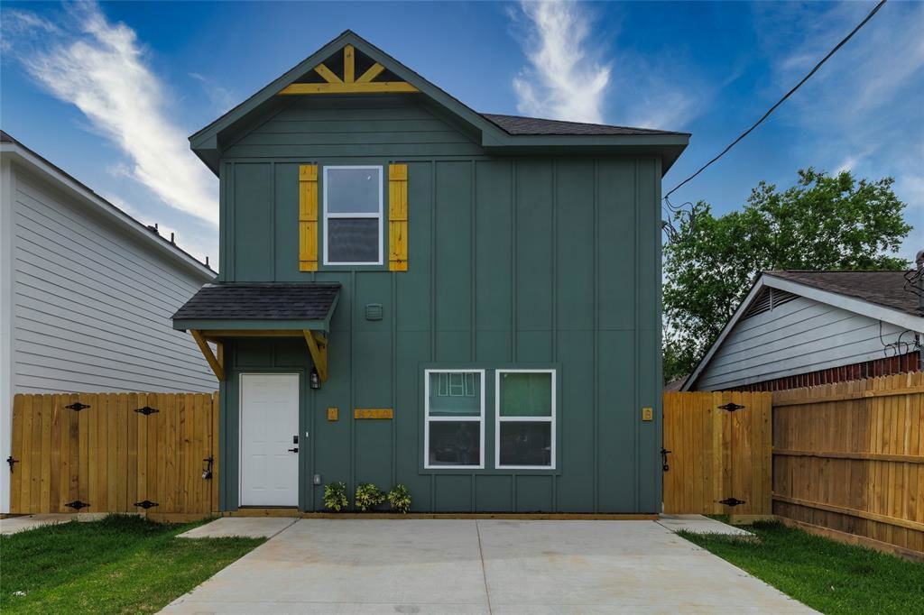 8210 Sparta St - Photo 3 of 8