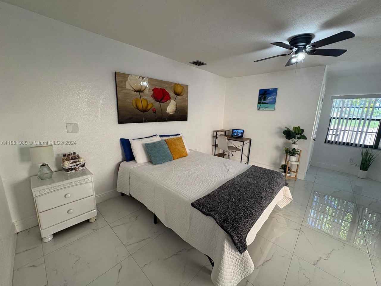 8033 Nw 192nd Ter #A - Photo 3 of 8