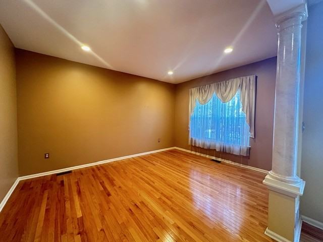 415 Ironwood Ln - Photo 3 of 33