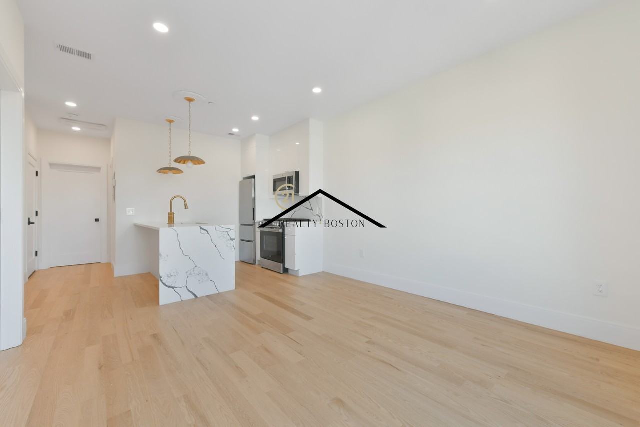 219 Paris St #5 - Photo 2 of 19